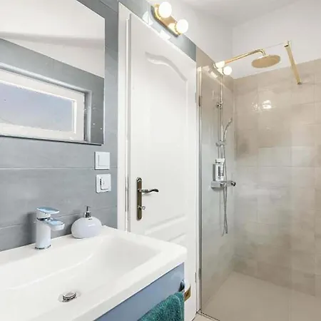 Amazing In With Wifi