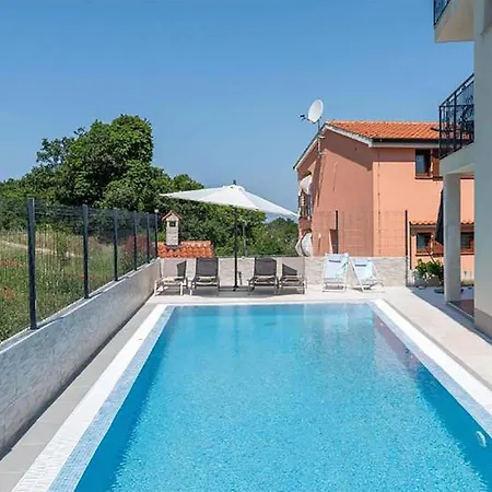 Casa de Férias Gorgeous Home In Porec Poreč
