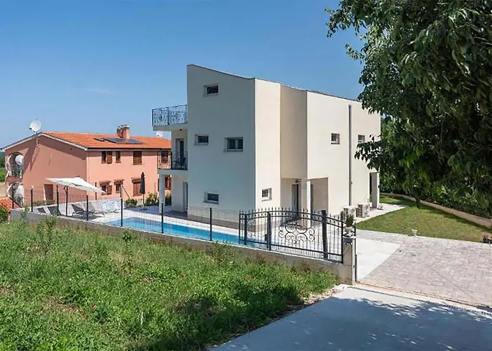 Amazing In With Wifi Пореч